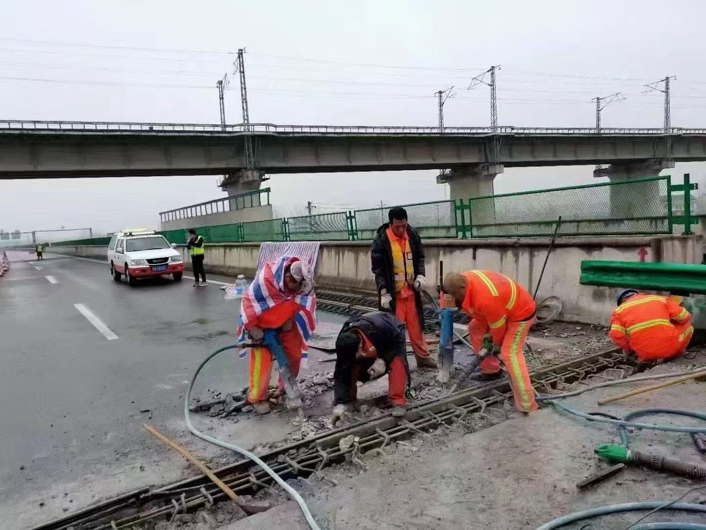 绵竹桥梁伸缩缝抢修料